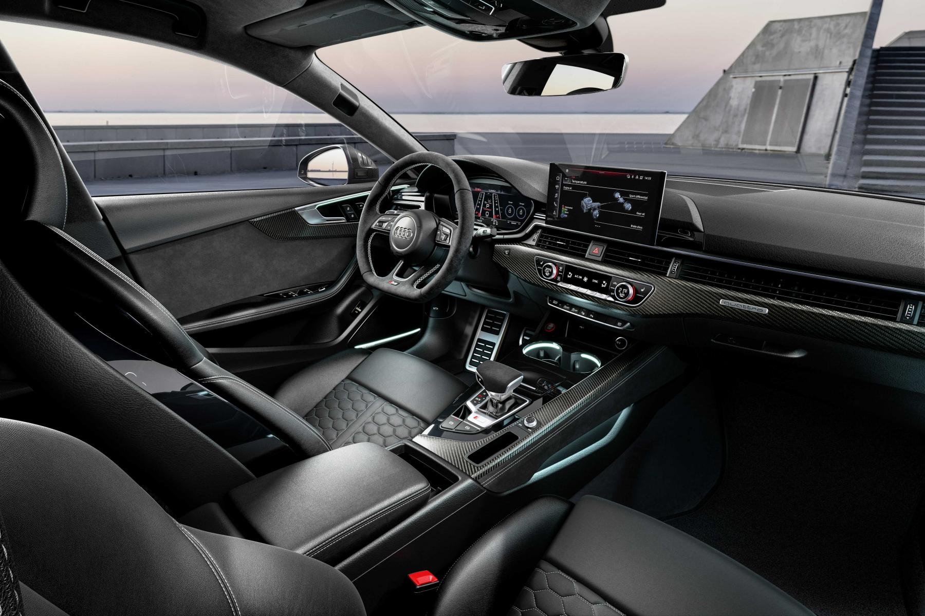 Audi RS 5 Competition - wnętrze